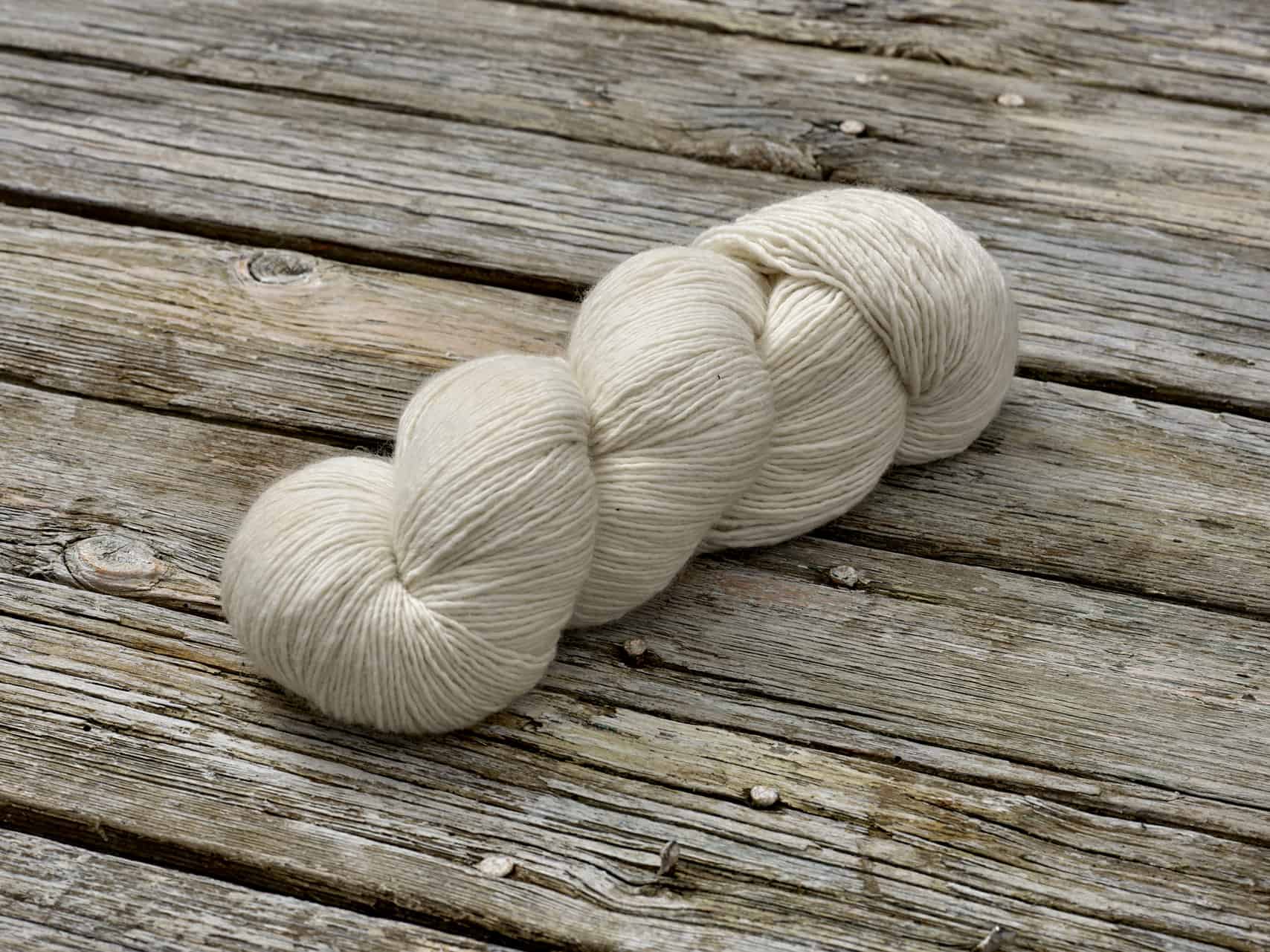 49173 Superfine Merino Single 4 ply Superfine Merino Single 4 ply 49173