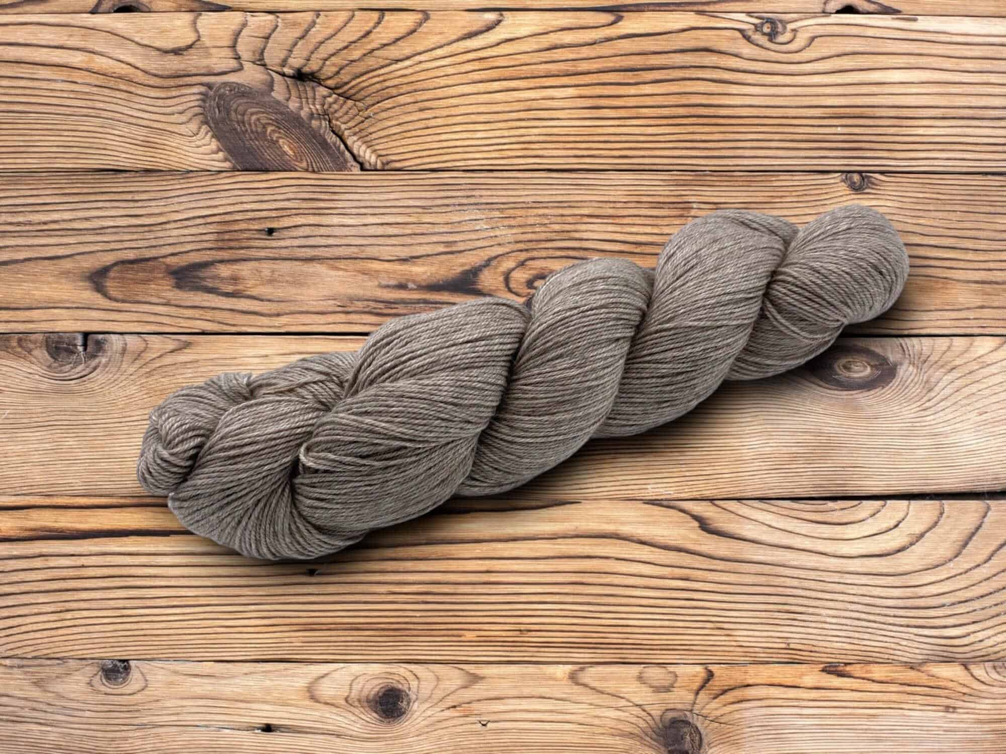 49101 Silky Grey Yak A skein of natural grey coloured yarn